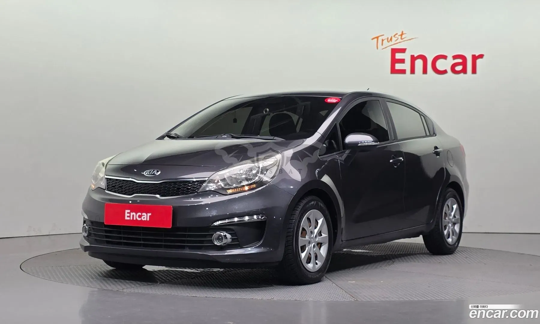 Kia Pride Trendy 4DR 1.4 MPI 2015