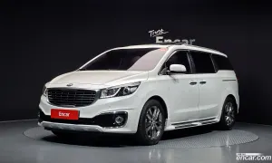 Kia Canival 9-seater Prestige 2016