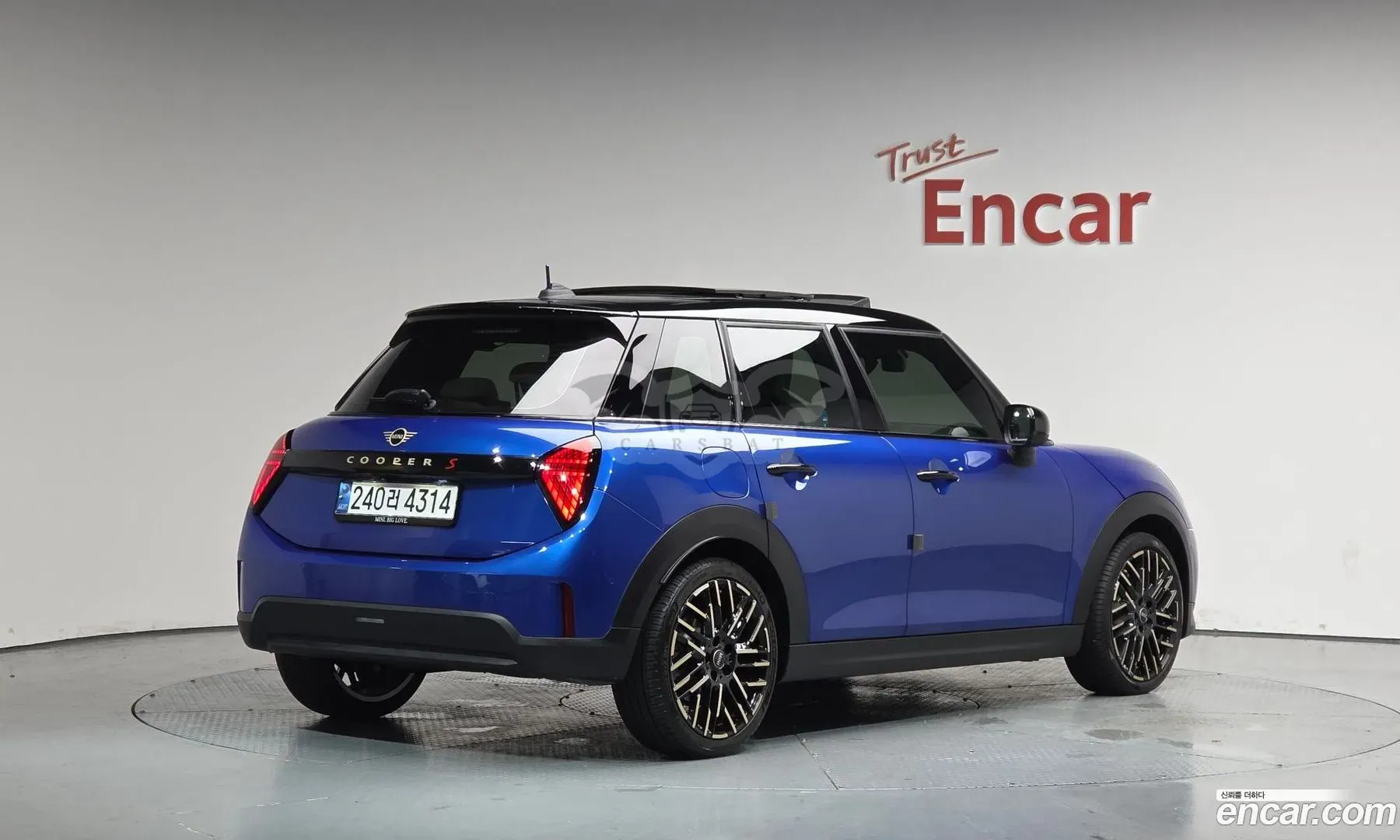Mini Cooper 5 Door Favoured 2024