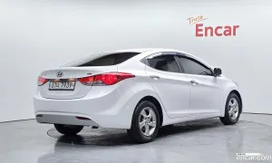 Hyundai Avante M16 GDI Smart 2013