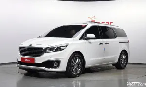 Kia Canival 9-seater Prestige 2016