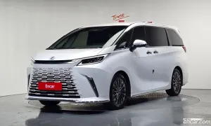 Lexus Lm 500h Royal 2024