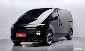 Hyundai Staria Inspiration 4WD Lounge 9-Seater 2025