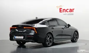 Kia K5 Signature 2.0 2025