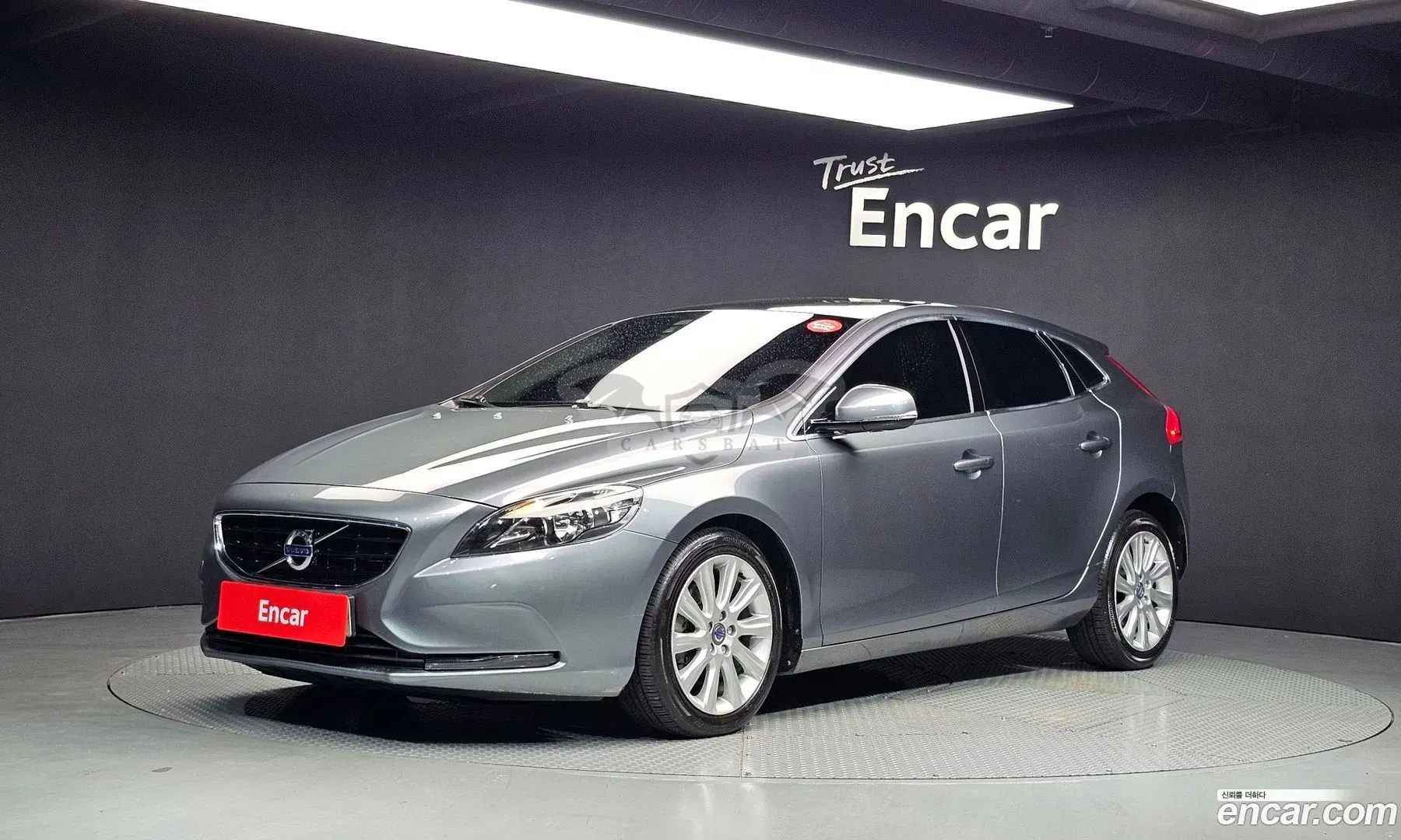 Volvo V40 2nd D2 2015