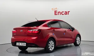 Kia Pride Deluxe 1.4 MPI Sedan 2014