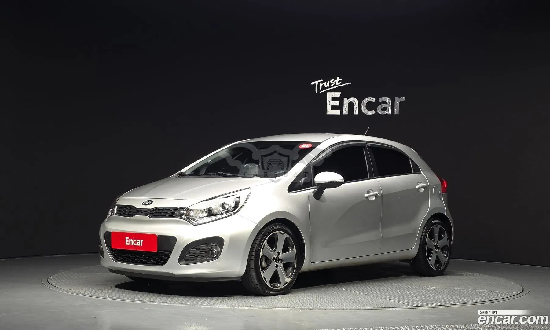 Kia Pride Prestige 1.6 GDI Hatchback 2013