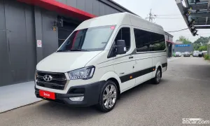 Hyundai Solati Luxury 15-seater 2024