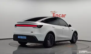 Tesla Model y RWD 2025