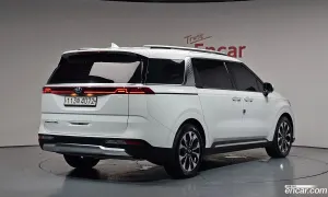 Kia Canival 9-Seater Noblesse 2021