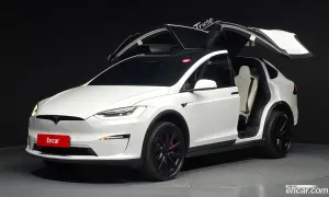 Tesla Model x Plaid 2023