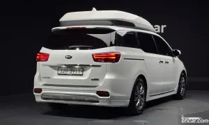 Kia Canival Noblesse Special 9-Seater Hi-Limousine 2018
