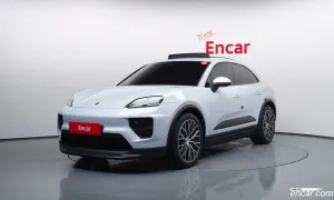 Porsche Macan Base 4 2025