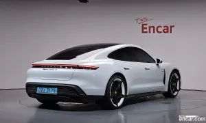 Porsche Taycan 4S 2021