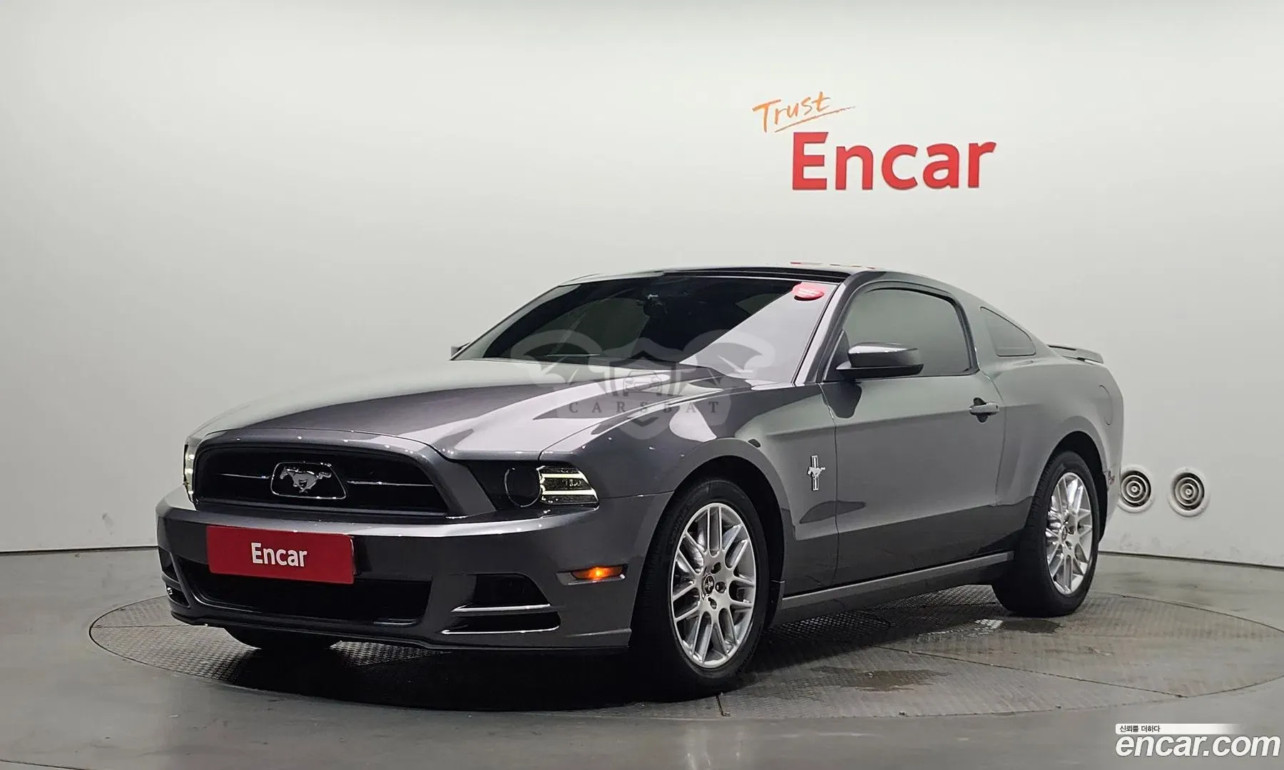 Ford Mustang Coupe 2013