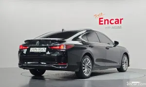 Lexus Es Luxury Plus 2023