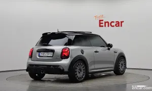 Mini Cooper 3rd Generation JCW 2024