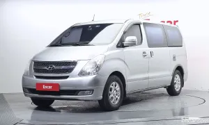 Hyundai Starex CVX Premium 3-Seater VAN 2009