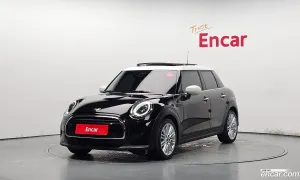 Mini Cooper 3rd 5-Door Classic Plus 2022
