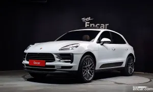 Porsche Macan 95B 2.0 2021