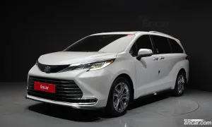 Toyota Sienna 2.5 Hybrid 2WD 2023