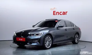 Bmw 3-series 330e Luxury 2021