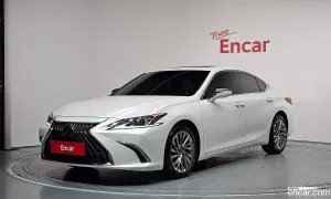 Lexus Es Luxury Plus 2023