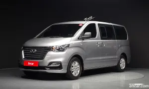 Hyundai Starex Modern Van 5-Seater 2020