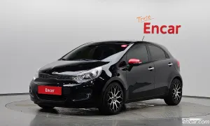 Kia Pride Luxury 1.6 GDI Hatchback 2013