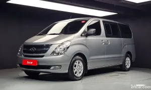 Hyundai Starex CVX Luxury 5-Seater VAN 2015