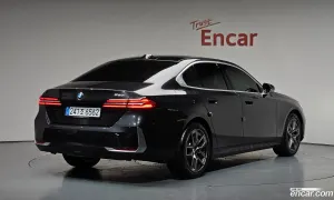 Bmw 5-series 520i 2025