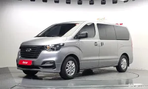 Hyundai Starex Modern Van 5-Seater 2020