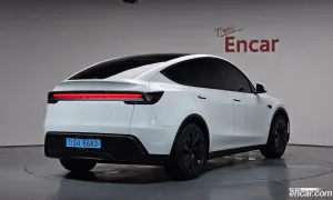 Tesla Model y RWD 2025