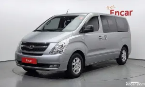 Hyundai Starex CVX Luxury 5-Seater VAN 2013