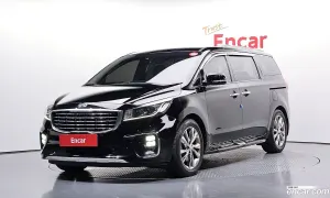 Kia Canival President 7-Seater Limousine 2018