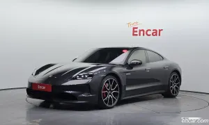 Porsche Taycan 4S 2025