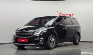 Kia Canival 9-seater Luxury 2018