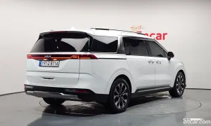 Kia Canival 7-Seater Signature 2023