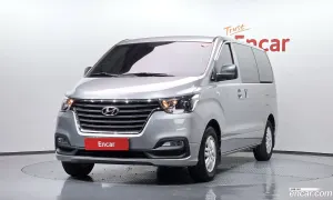 Hyundai Starex Smart Van 3-Seater 2020