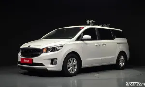 Kia Canival 11-seater Deluxe 2016