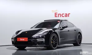 Porsche Panamera 4.0 Turbo S 2021