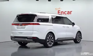Kia Canival 9-Seater Signature 2023