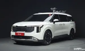 Kia Canival 9-Seater Noblesse 2024