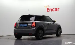 Mini Cooper 3rd SE Electric 2022