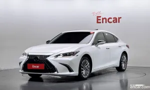 Lexus Es Luxury Plus 2023