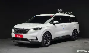 Kia Canival 9-Seater Signature 2023