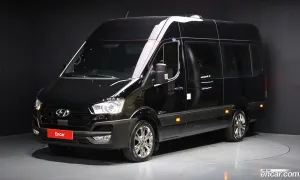 Hyundai Solati standard 15-seater 2025