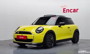Mini Cooper Favoured 2025