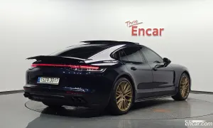 Porsche Panamera 4.0 GTS 2022