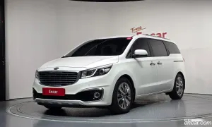 Kia Canival 9-seater Prestige 2015